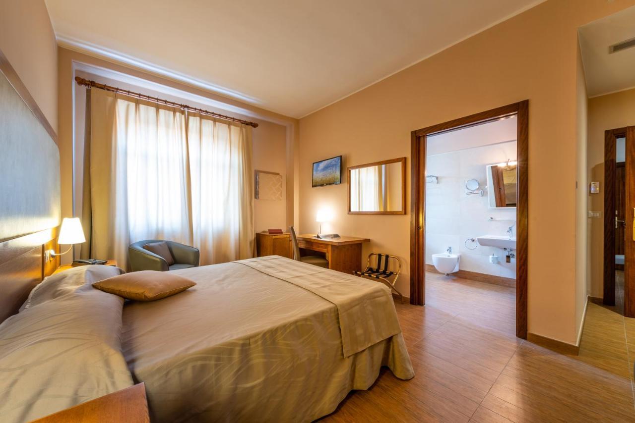 Leone De Castris Wine Hotel サリーチェ・サレンティーノ エクステリア 写真