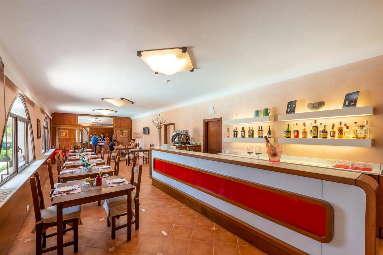 Leone De Castris Wine Hotel サリーチェ・サレンティーノ エクステリア 写真